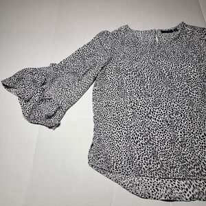 💚Apt. 9 Black and White Patterned Blouse‎ Size Small